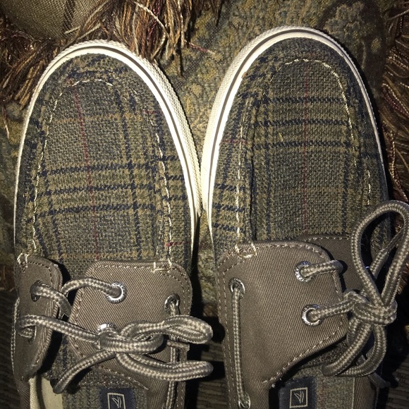 Women’s Sperry Shoes - Picture 2 of 8